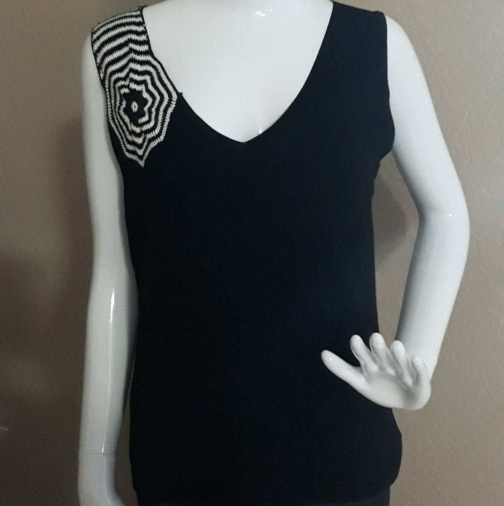 Versailles top